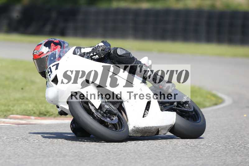 /44 09.08.2025 Plüss Moto Sport ADR/Freies Fahren/297